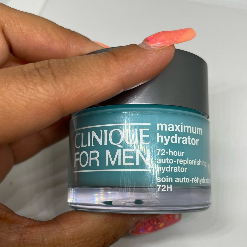 Clinique for men maximum hydrator
1.7 oz
Never used